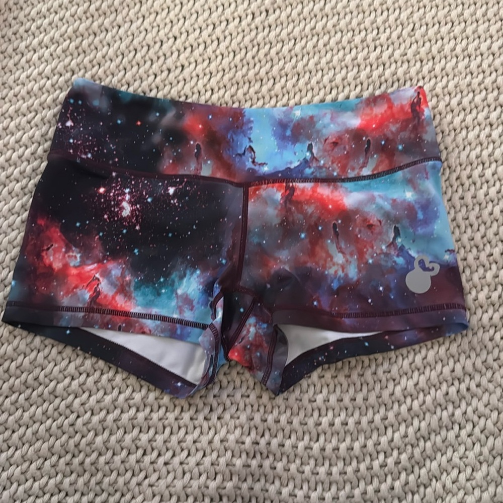 Women’s Belle & Bell Medium Athletic Shorts